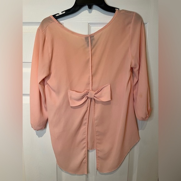 Rue 21 Small Bow Pink Blouse - Picture 4 of 4